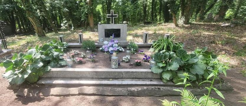 Czy w mogile spoczywają polscy żołnierze?