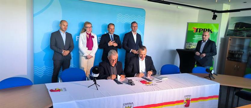 Pięć elektrycznych autobusów dla Polic
