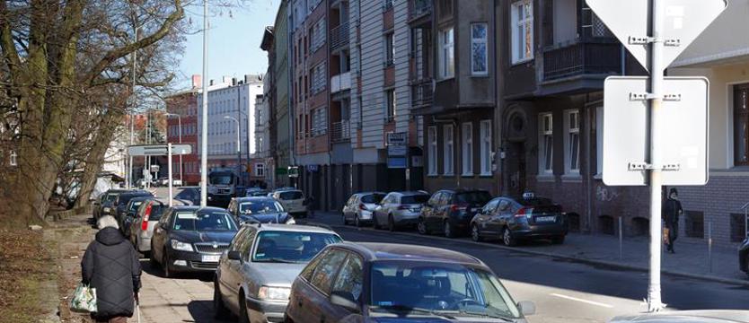 Wkrótce zmiany w Strefie Płatnego Parkowania . Większa strefa, droższy postój