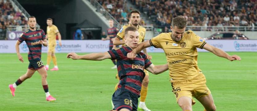 Biała flaga. Żenująca wyprzedaż Pogoni...