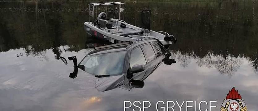 Chciał zwodować łódź, zatopił samochód