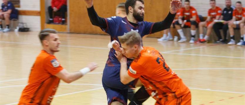 Piłka ręczna. Zwycięstwo Sandry rzutami karnymi