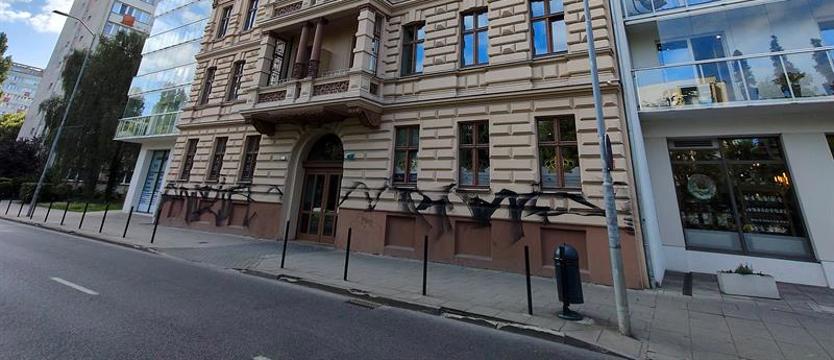 Wanadale – ze ścian do więzień? Służby: „Nie pozwólmy bezmyślnie niszczyć miasta”