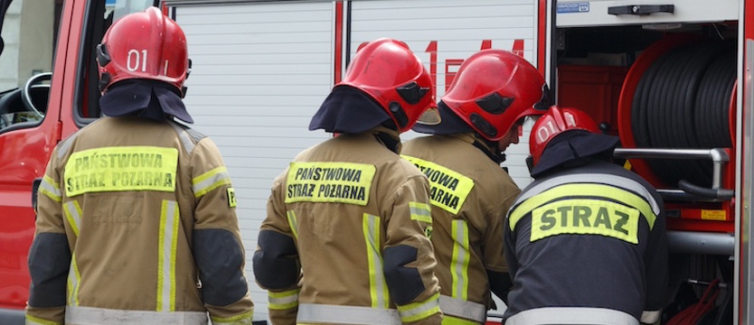 Ponad 170 osób ewakuowanych po zawaleniu części hali w Białogardzie