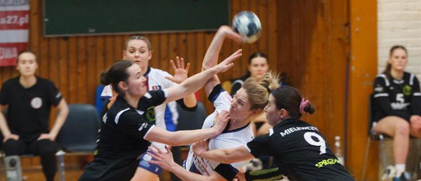 Piłka ręczna. Pogoń pokonała lidera