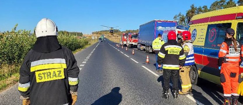 Zderzenie ciężarówki z samochodem dostawczym pod Wolinem. Trzy osoby ranne