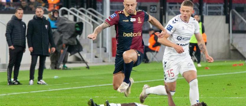 Piłka nożna. Pogoń już na urlopie. Pozostał spory niedosyt po rundzie jesiennej