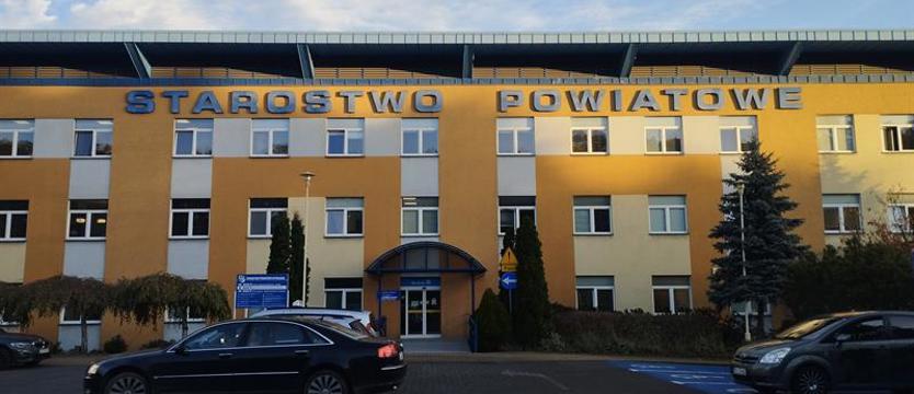 Po paszport również do Polic