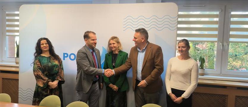 „Złoty Wiek” dla wytchnienia i schronienia. Gmina umówiła się ze stowarzyszeniem