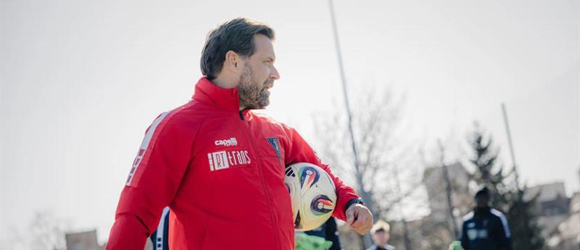 Piłka nożna. Czubak w Pogoni, czyli galimatias z trenerami