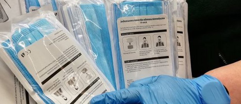 Jednorazowe maseczki i rękawiczki dla zachodniopomorskich DPS-ów
