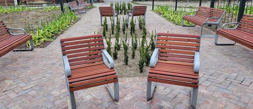 Nowa zieleń na Turzynie. Kieszonkowy park gotowy