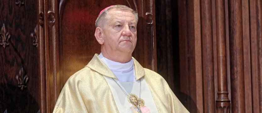 Rzecznik archidiecezji białostockiej pozbawiony prawa do wykonywania posług duszpasterskich