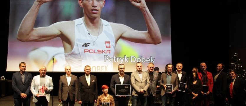 Patryk Dobek najlepszy, Kosta Runjaic trenerem roku!