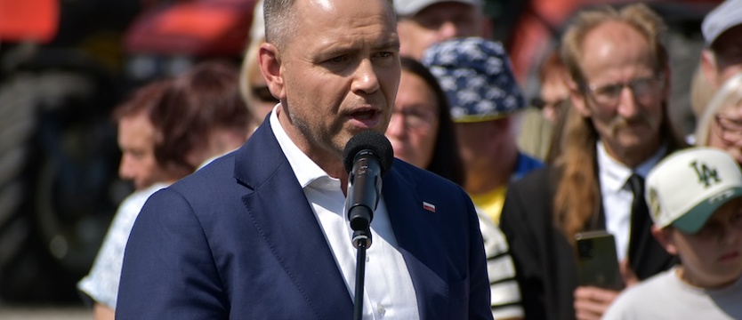 Prezydent skieruje do TK ustawę „lex szarlatan”