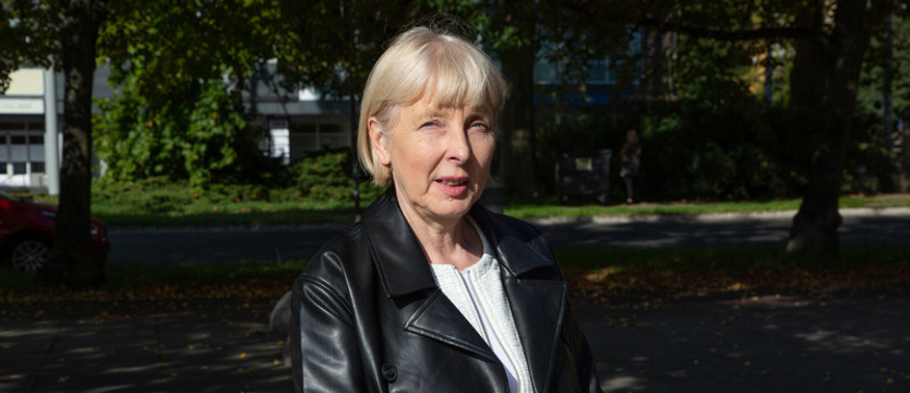 Czarny kapelusz. Bohaterka książki jest dziennikarka "Kuriera Szczecińskiego"!