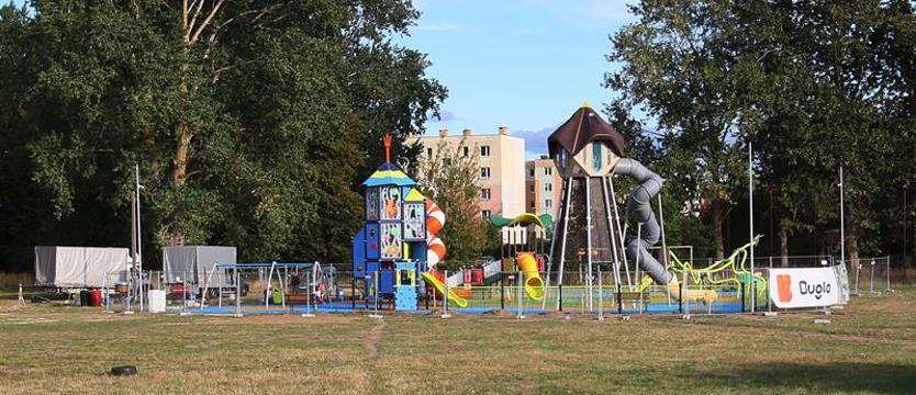 Nowy plac zabaw. Mali koszalinianie mają kolejne miejsce do zabawy