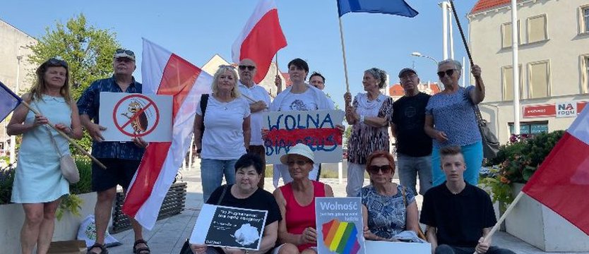 Wiec w Świnoujściu. „Aleksander Łukaszenka to karaluch!”