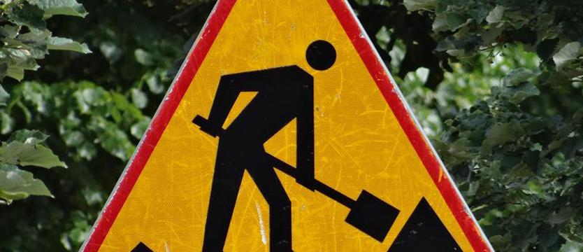 Na ul. Dąbskiej będzie chodnik, oświetlą przejście