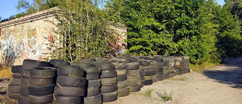 Zamiast recyklingu podrzucanie opon – skala poraża