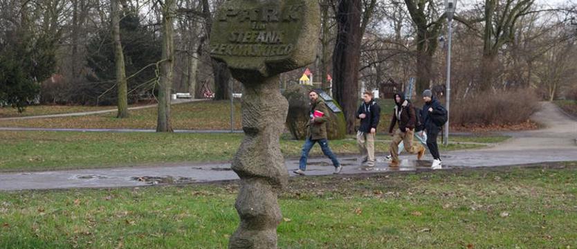 Tajemnice Parku Żeromskiego. Pasjonaci lokalnej historii z apelem