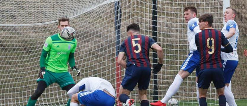 Piłka nożna. Szóste zwycięstwo rezerw Pogoni Szczecin