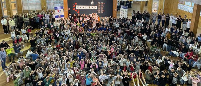 Morze miłości dla Antosi. Dziewczynka wciąż potrzebuje pomocy