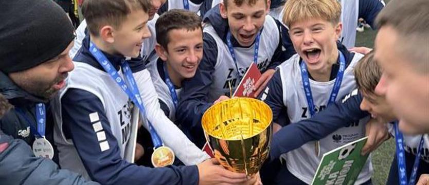 Piłka nożna. Wojewódzkie finały „Z Orlika na Stadion". Zabójcy Bramek, czyli... dzika drużyna