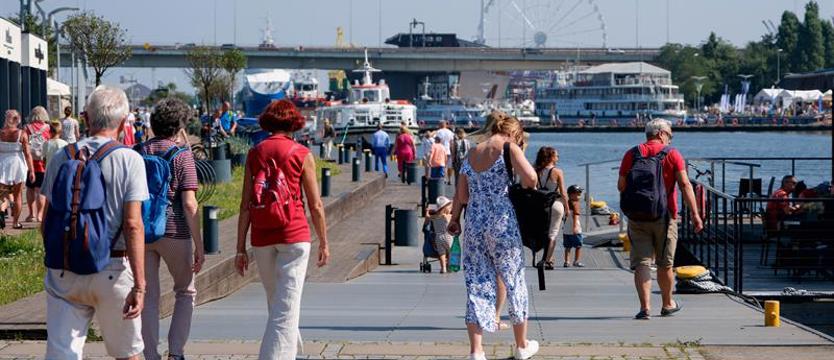 Szczecin przyciąga turystów. Na top liście bulwary, deptak i Wały Chrobrego