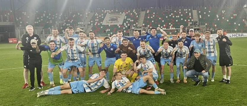 Piłka nożna. Świt zmienia trenerów!