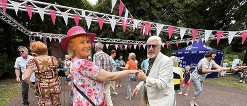 Spotkajmy się wśród róż. Warsztaty, koncert i taneczny wieczór